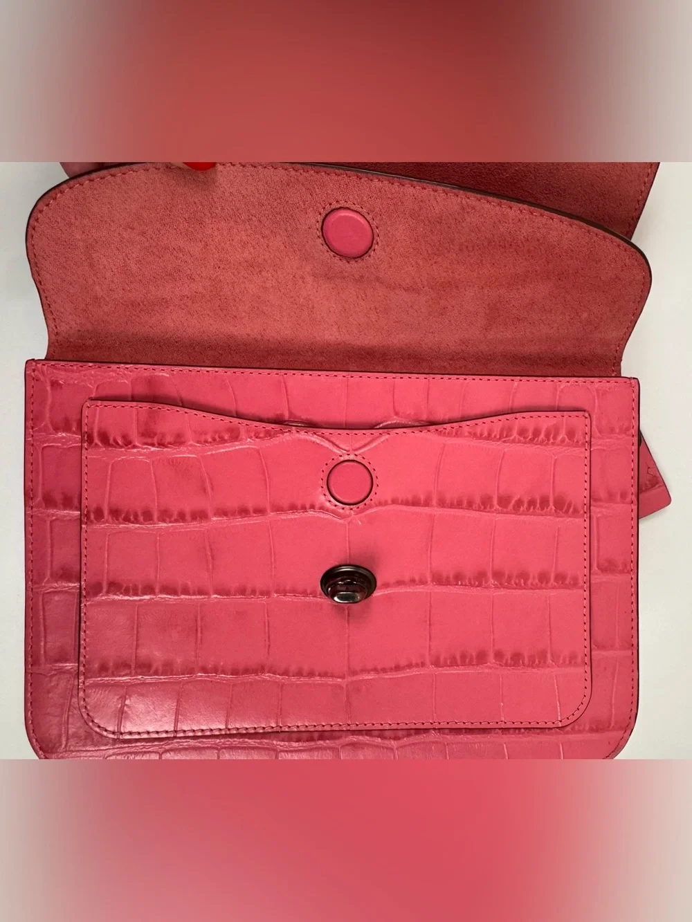 Coach Madison Shoulder Bag in Crocodile-Embossed Leather Pink Gunmetal Chain